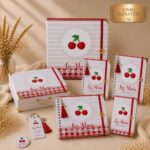 Kit Maternidade Personalizado Cherry Amour 6 Peças | Caderneta de Vacina, Livro do Bebê, Pasta, Porta Documentos, Caderno de mensagens e Caixa de Memórias.