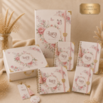 Kit Maternidade Personalizado Jardim Encantado 6 Peças  | Caderneta de Vacina, Livro do Bebê, Pasta, Porta Documentos, Caderno de mensagens e Caixa de Memórias.
