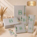 Kit Maternidade Personalizado Verde Celadon 6 Peças  | Caderneta de Vacina, Livro do Bebê, Pasta, Porta Documentos, Caderno de mensagens e Caixa de Memórias.